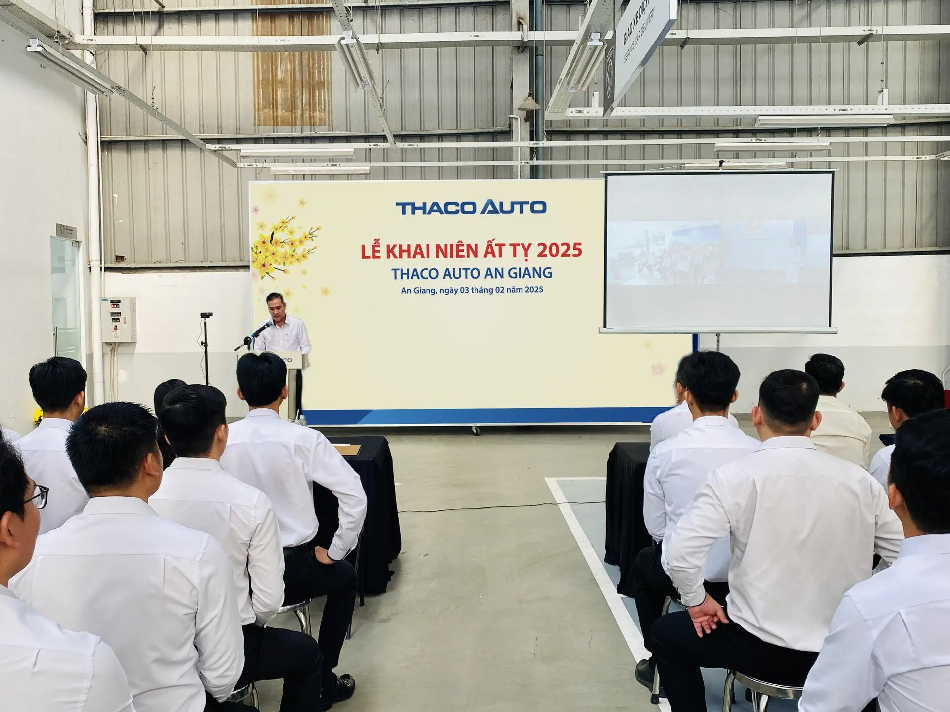 THACO AUTO Quảng Bình nâng cao kỹ năng tư vấn và CSKH cho đội ngũ TVDV Peugeot