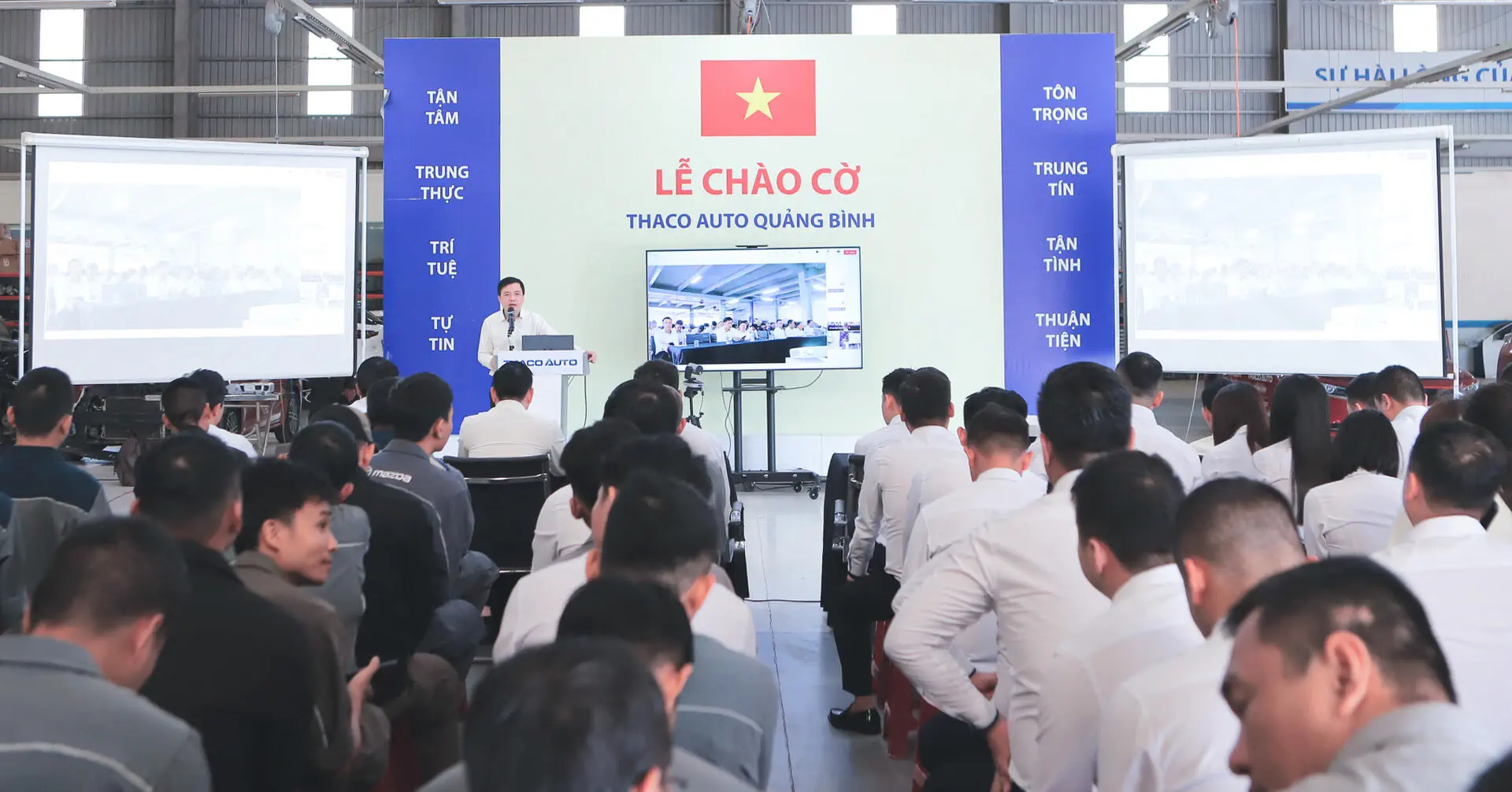 THACO AUTO QUẢNG BÌNH  CHÀO CỜ THÁNG 7